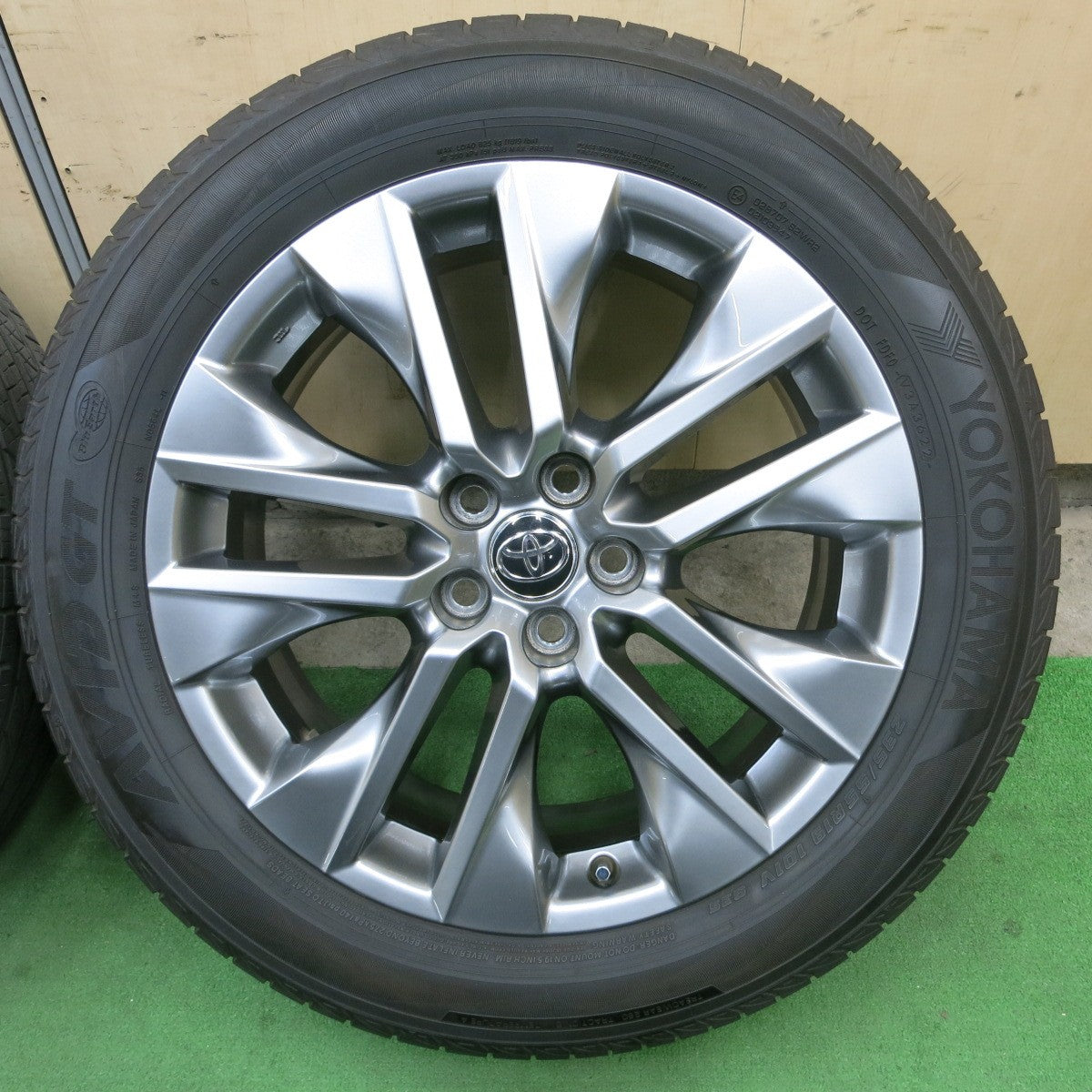 バリ溝！22年！美品！9分★トヨタ RAV4 G Z パッケージ 純正 235/55R19 ヨコハマ AVID GT 19インチ PCD114.3/5H★5050202ナノ