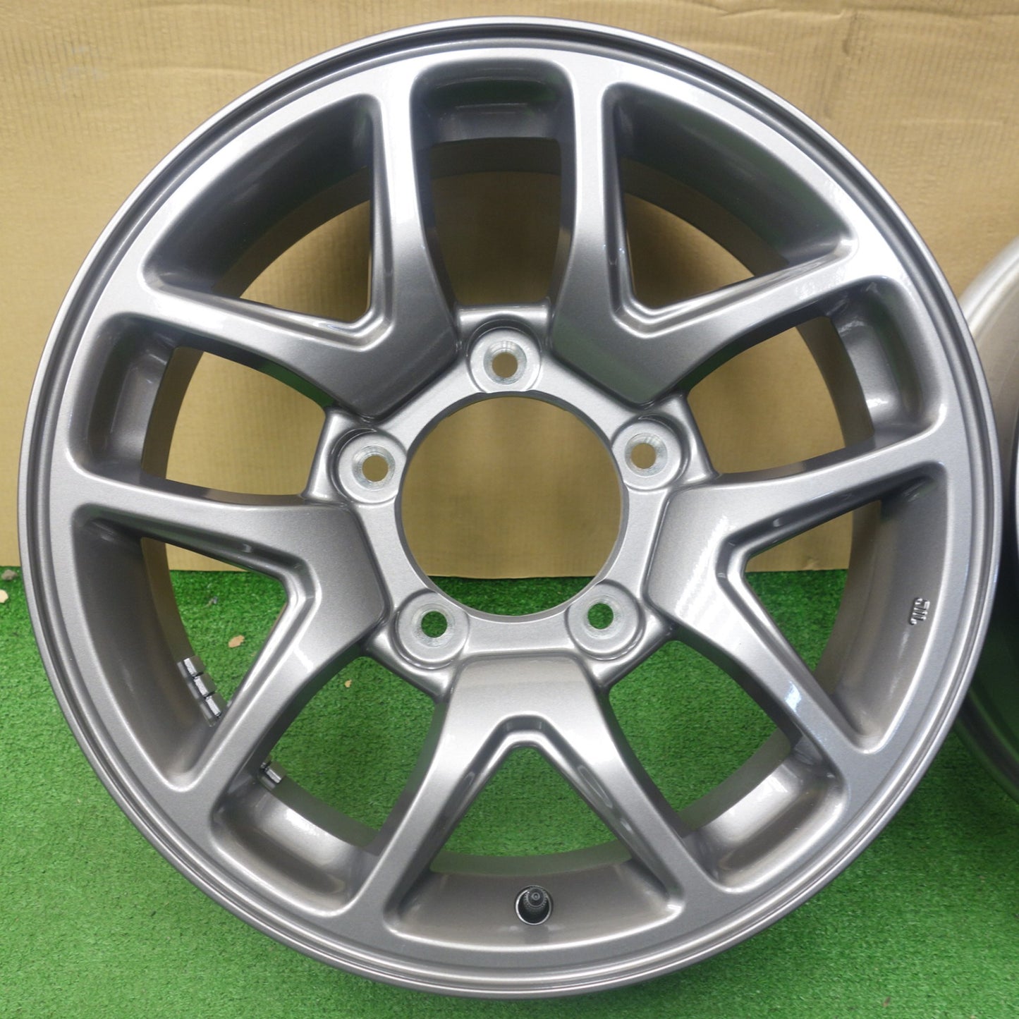 新車外し★スズキ JB64 ジムニー 純正 ホイール 16インチ 16×5.5J PCD139.7/5H★6062605KTホ