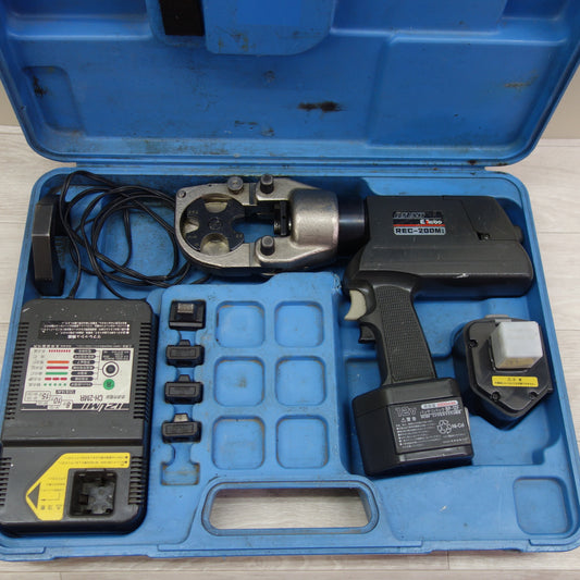 [送料無料] ☆泉精器 充電式 電動 圧着機 REC-200M1 バッテリー BP-12F 充電器 CH-2MR IZUMI☆