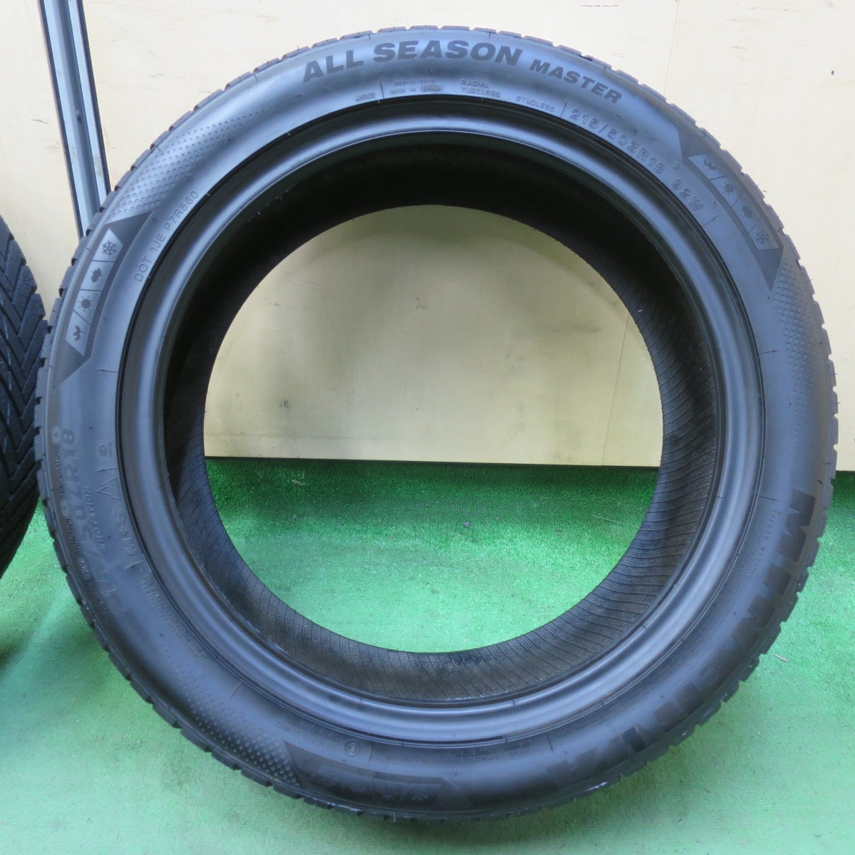 未使用！23年★215/50R18 ミネルバ ALL SEASON MASTER オールシーズン 18インチ タイヤ ヤリスクロス CX-30 等★5073105イオタ
