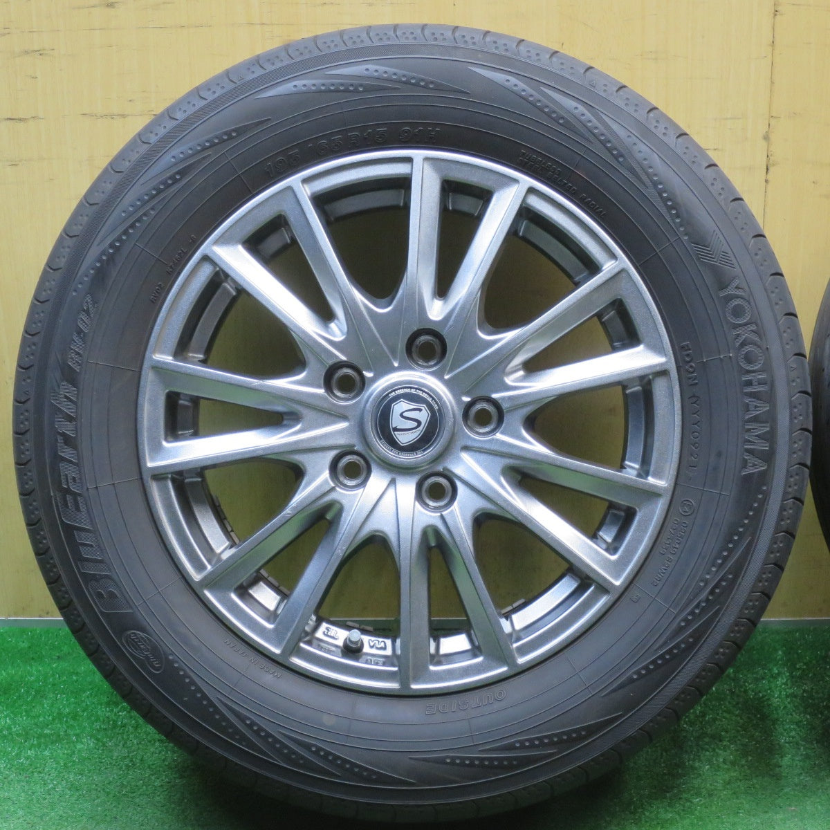 バリ溝！22年！8.5分★195/65R15 グッドイヤー EfficientGrip ECO EG02 ヨコハマ ブルーアース RV-02 STRANGER ストレンジャー 15インチ PCD114.3/5H★6021705NJノ