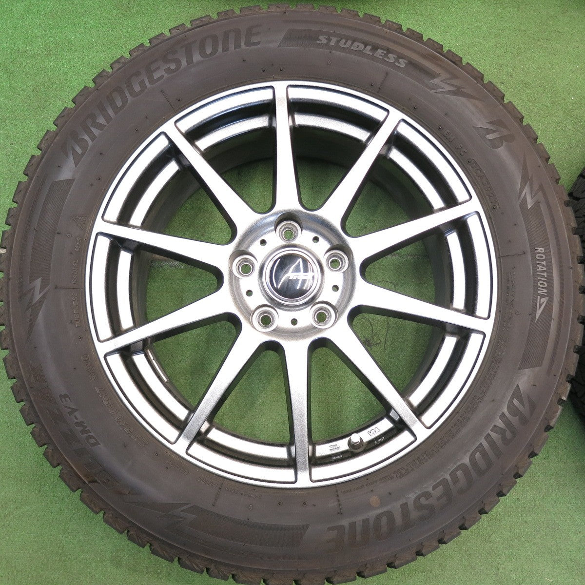 バリ溝！22年！キレイ！9分★スタッドレス 225/60R17 ブリヂストン ブリザック DM-V3 Ti WHEELS 社外 アルミ 17インチ PCD114.3/5H★6052302HAス