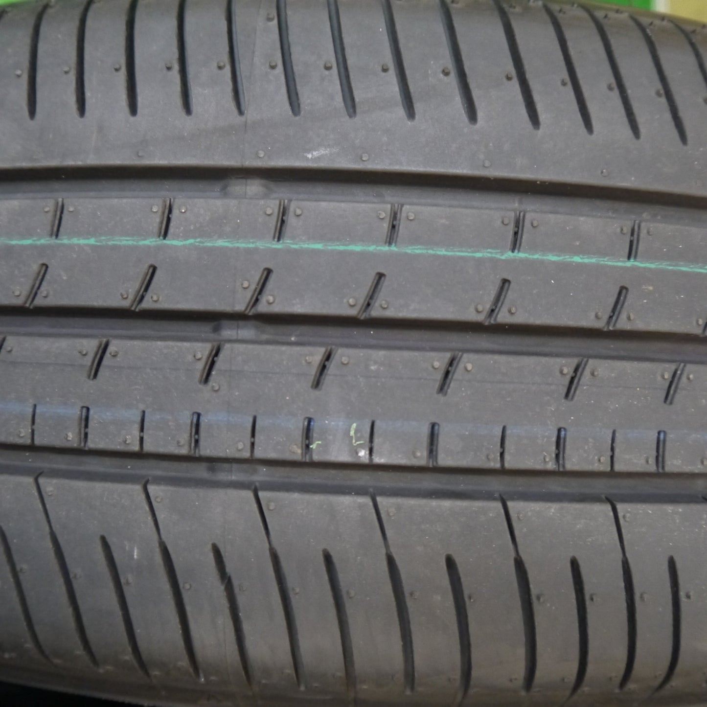 新車外し！24年★205/65R16 ダンロップ エナセーブ EC350+ タイヤ 16インチ セレナ ヤリスクロス 10 アルファード 等★5101404Hノタ