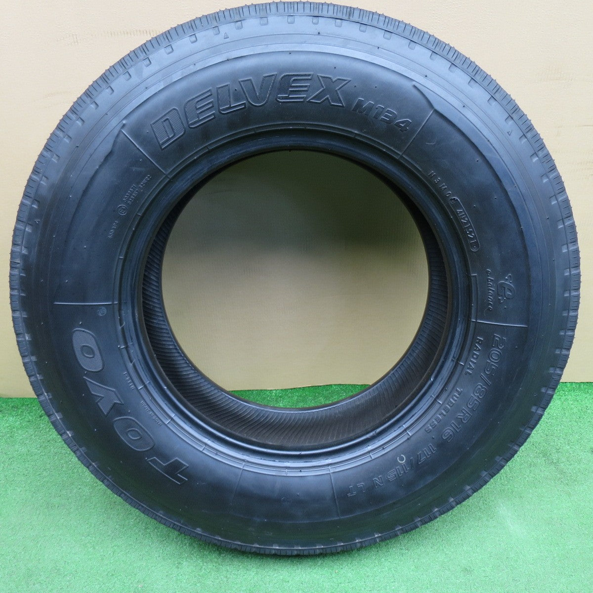 未使用！1本★トラック バス タイヤ 205/85R16 117/115N トーヨー デルベックス M134 DELVEX 16インチ★6032902NKノタ