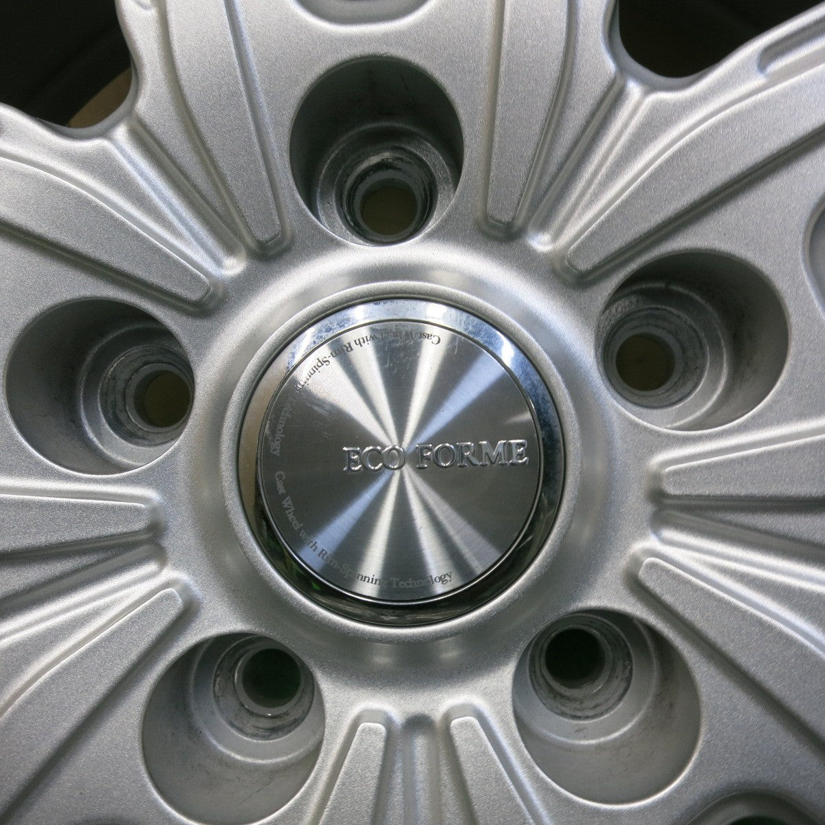 バリ溝！22年！キレイ！9.5分★スタッドレス 225/60R17 ブリヂストン ブリザック DM-V3 ECO FORME エコフォルム 17インチ PCD114.3/5H★5073004SYス