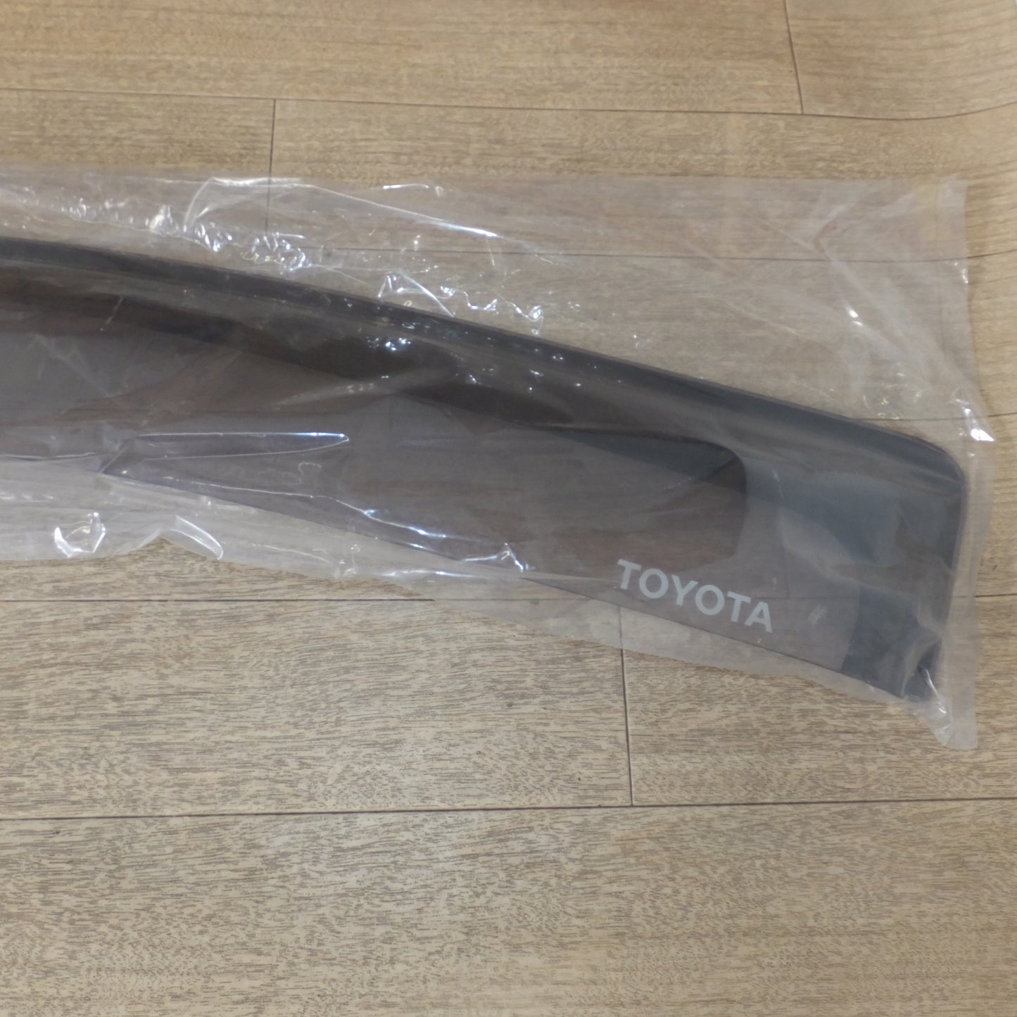 [送料無料] ★トヨタ TOYOTA 純正 グランドハイエース VCH16W ドアバイザー 2枚 セット★