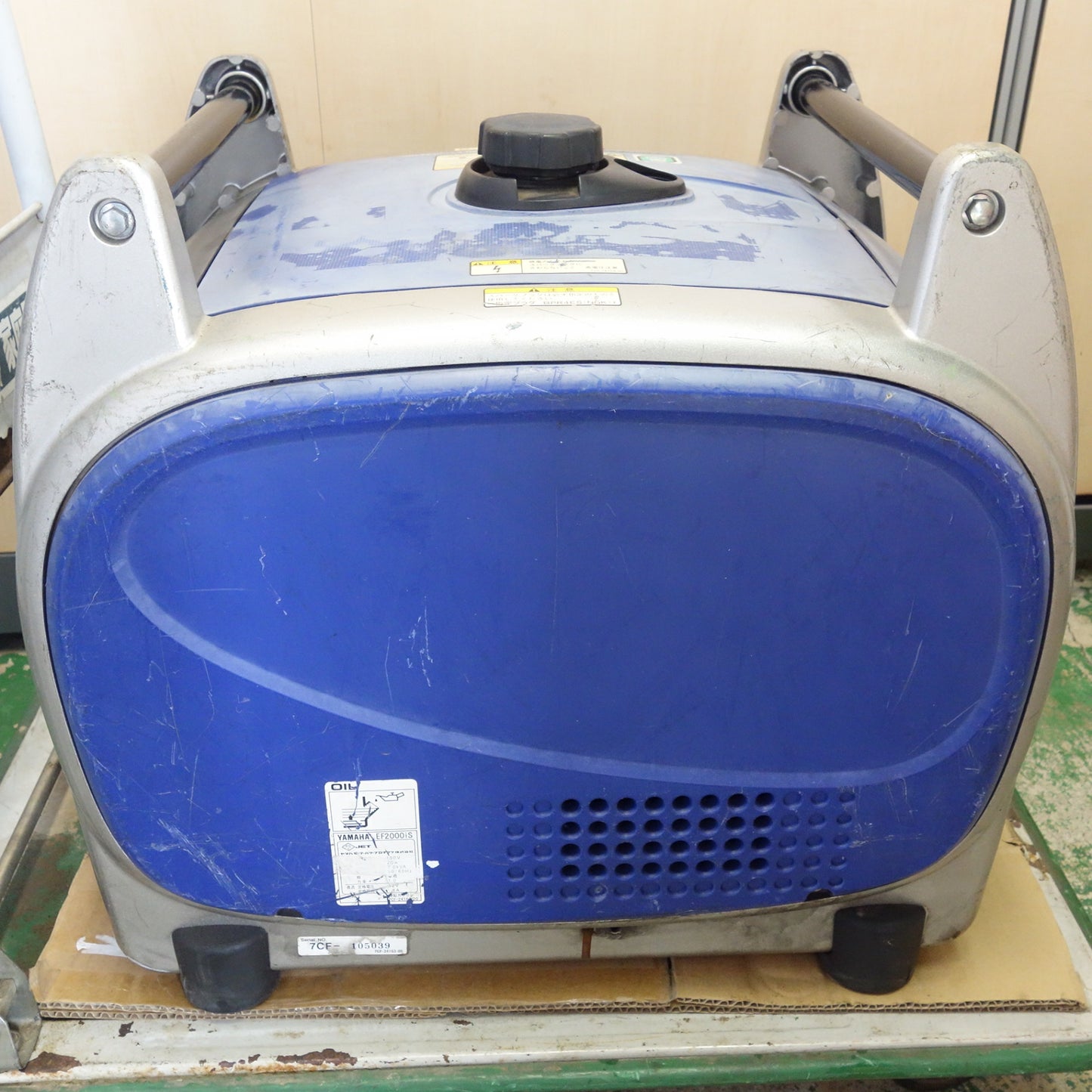 [送料無料] ☆ヤマハ 2.0kVA 防音型 インバータ 発電機 EF2000iS インバーター YAMAHA 現状品☆