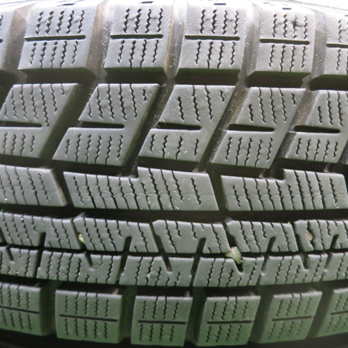 バリ溝！22年！キレイ！ほぼ10分★スタッドレス 165/65R15 ヨコハマ アイスガード iG60 WEZEN 15インチ ソリオ ハスラー 等 PCD100/4H★5110804HAス