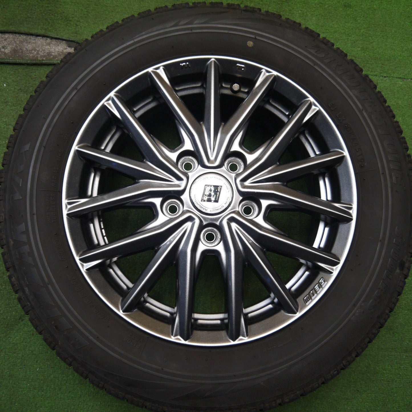 キレイ★スタッドレス 185/65R15 ブリヂストン ブリザック VRX SEIN ザイン 15インチ PCD114.3/5H★5052606Hス