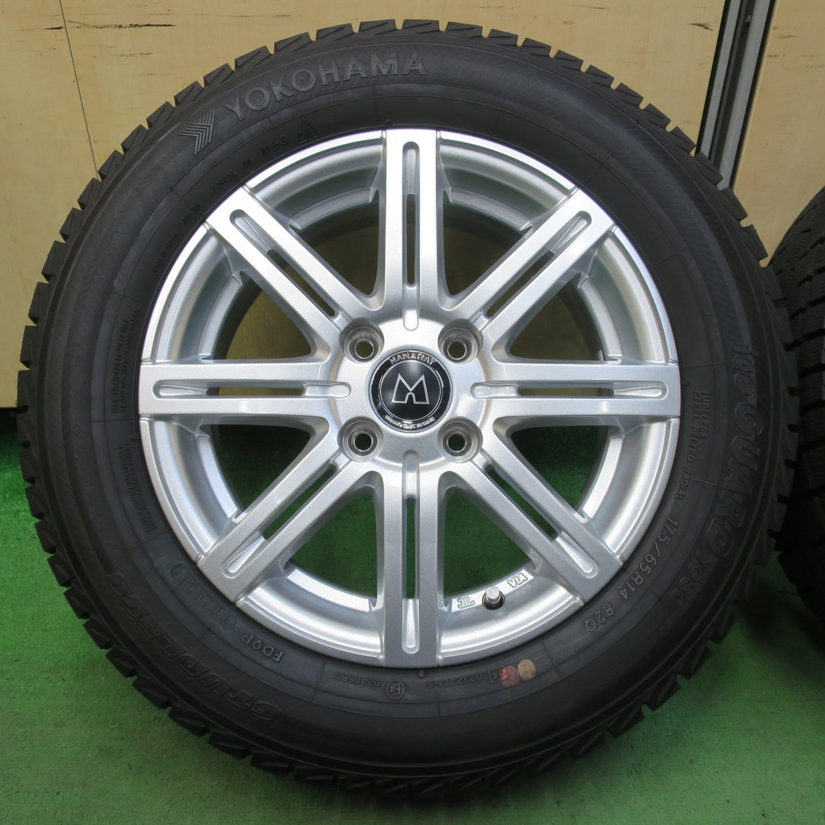 タイヤほぼ未使用！キレイ★スタッドレス 175/65R14 ヨコハマ アイスガード iG30 MANARAY マナレイ 14インチ PCD100/4H★5050209イス
