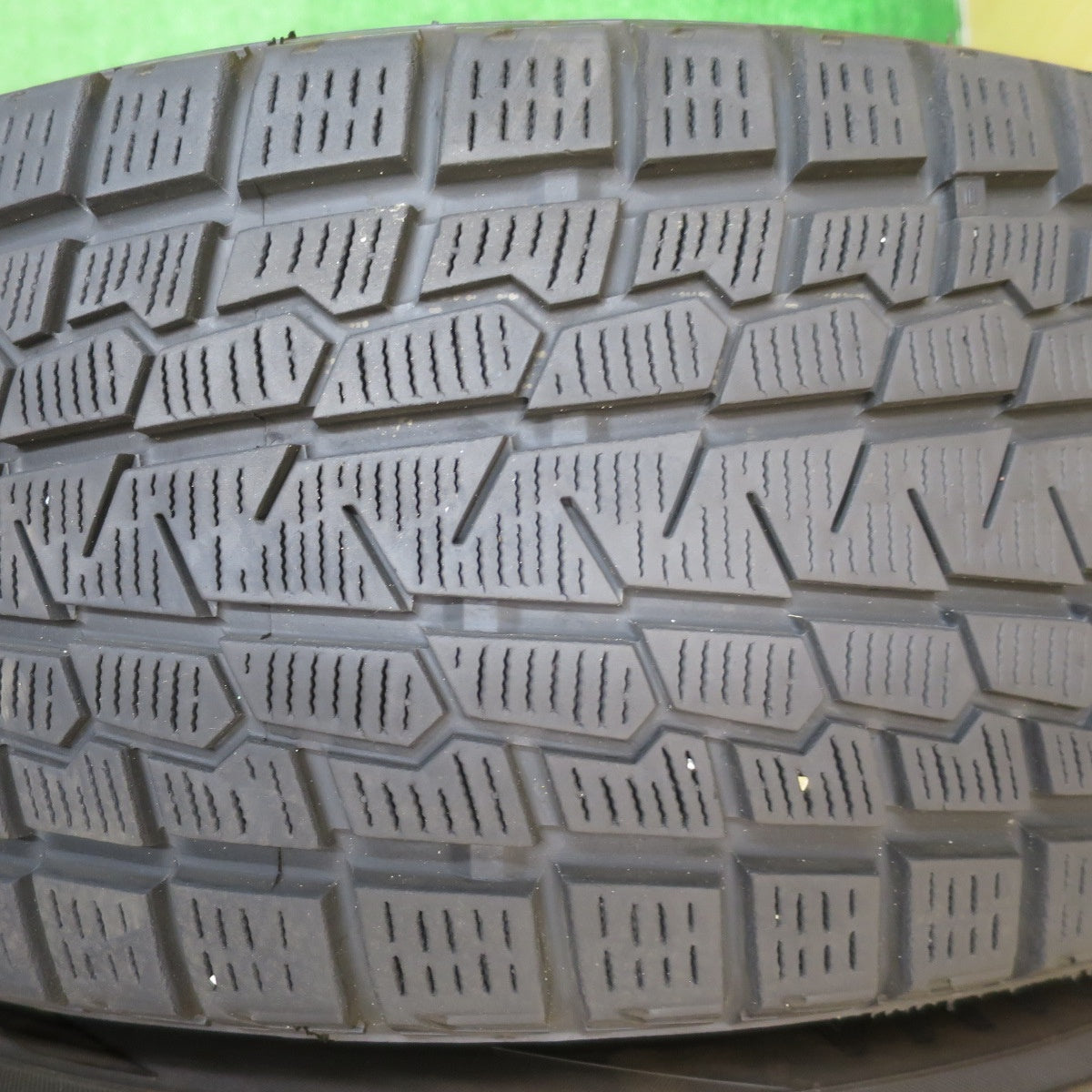 バリ溝！キレイ！9分★スタッドレス 225/60R18 ヨコハマ アイスガード G075 SCHNEIDER ATECH シュナイダー 18インチ PCD114.3/5H★5053005NJス