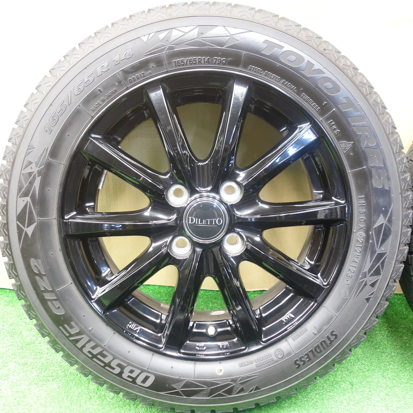 バリ溝！23年！9.5分以上★スタッドレス 165/65R14 トーヨー オブザーブ GIZ2 DILETTO ディレット 14インチ PCD100/4H★5122102KTス