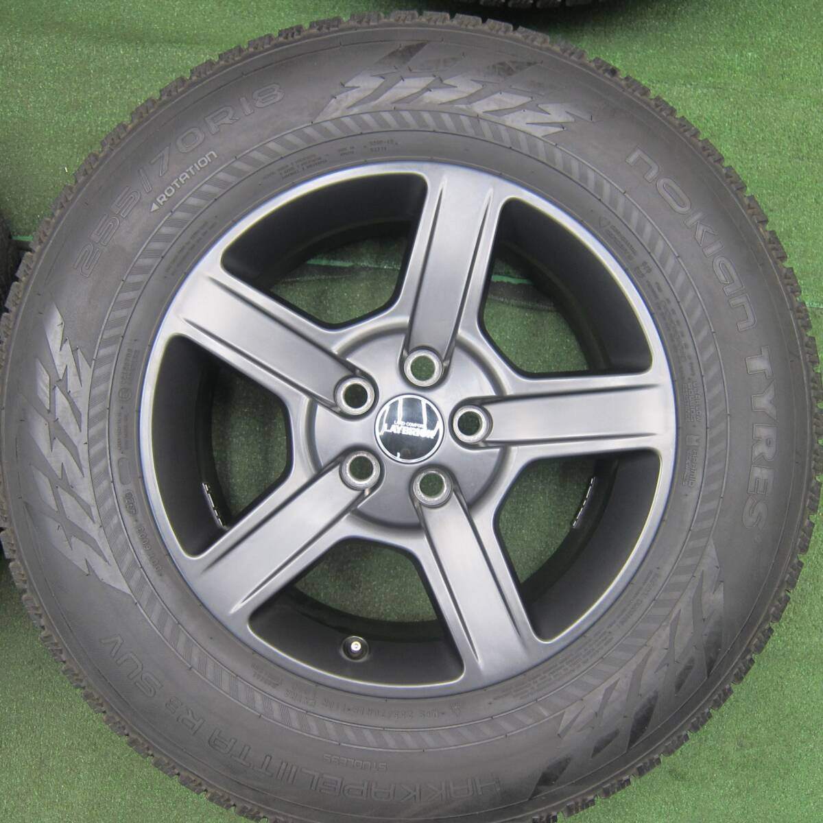 バリ溝 20年 綺麗 9分★ランドローバー ディフェンダー 純正 255/70R18 スタッドレス ノキアン R3 SUV PCD120/5H★4041605TNス