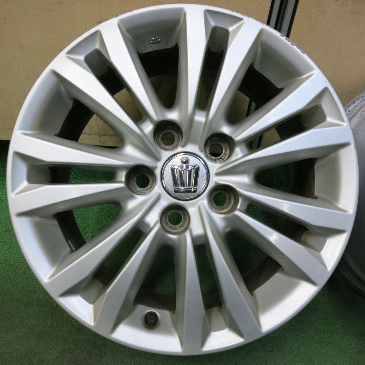 4本価格★トヨタ 210系 クラウン ロイヤル 純正 ホイール 16インチ 16×7J PCD114.3/5H★5012211SYホ
