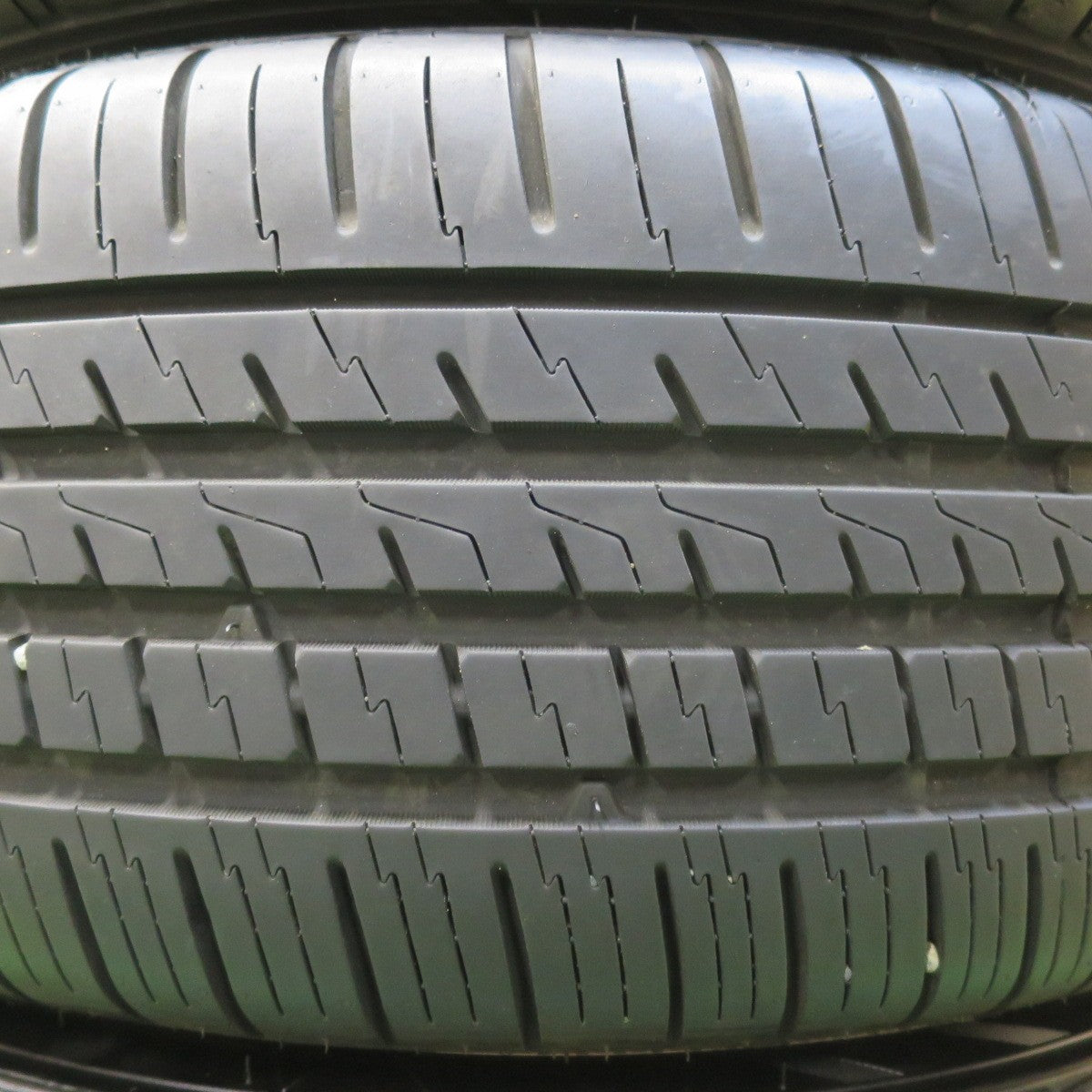 [送料無料] バリ溝！24年！9.5分★Lehrmeister LM-S FS15 245/45R20 ネオリン ネオスポーツ 20インチ レアマイスター LMS PCD114.3/5H★5031006イノ