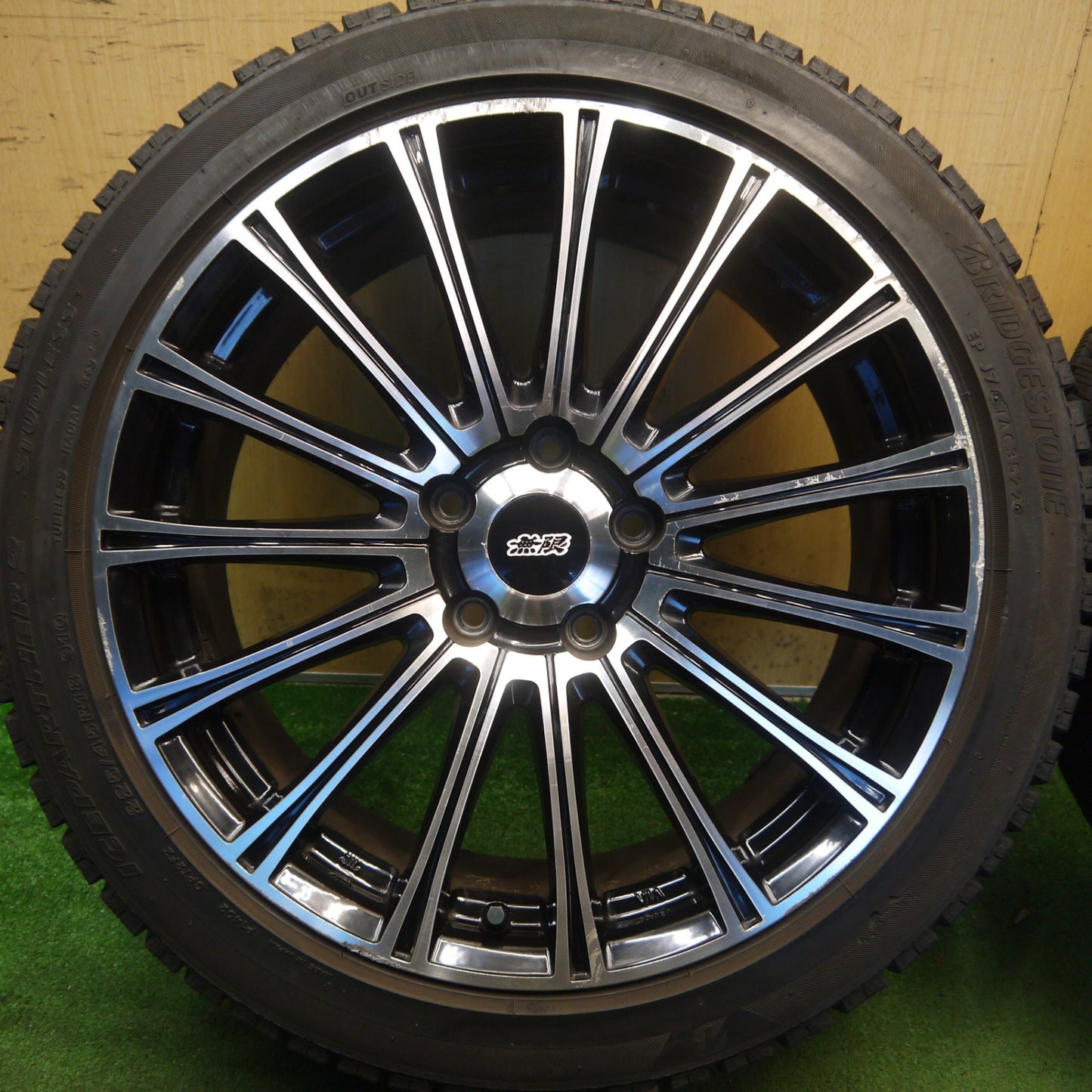 バリ溝！22年！8.5分◎無限 MUGEN MDA 225/45R18 スタッドレス ブリヂストン アイスパートナー2 18インチ PCD114.3/5H◎6090103Hス