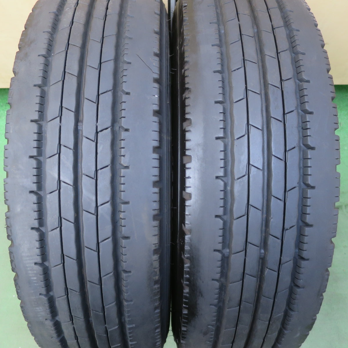 バリ溝！24年！9分！2本◎トラック タイヤ 205/75R16 113/111N ダンロップ エナセーブ SPLT50M 16インチ◎6101611イノタ