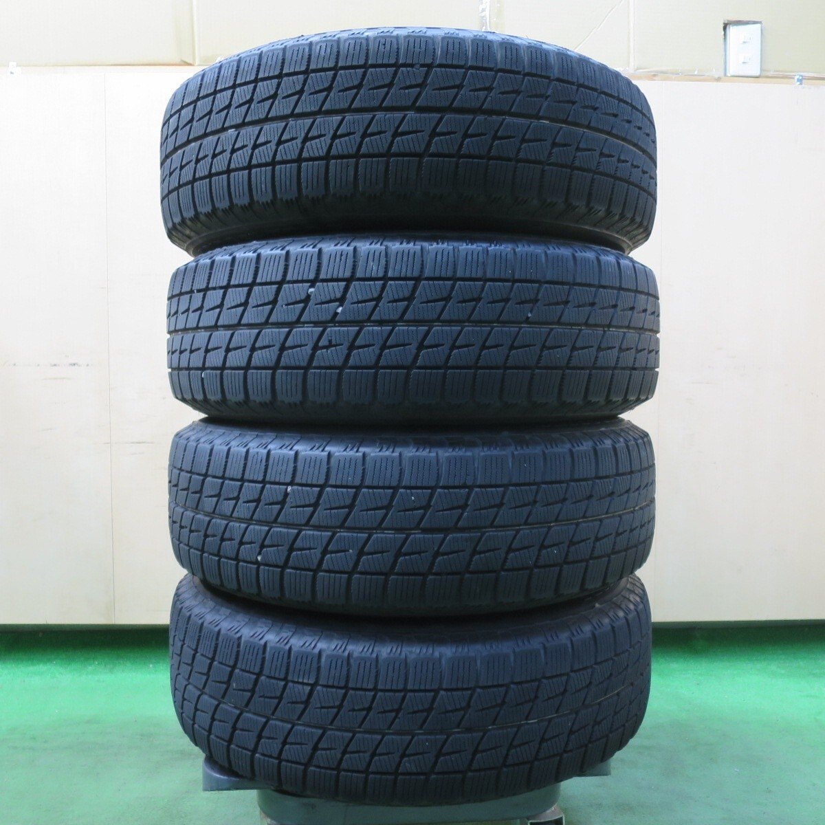 4本価格★スタッドレス 185/70R14 ブリヂストン アイスパートナー DUFACT デュファクト 14インチ PCD100/4H★5022715イス