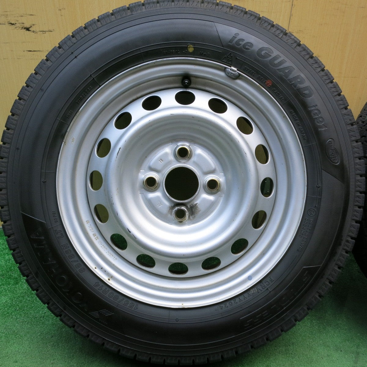 超バリ溝！24年！ほぼ10分★スタッドレス 155/80R14 88/86N ヨコハマ アイスガード iG91 スチール 14インチ PCD100/4H★5081406HAス