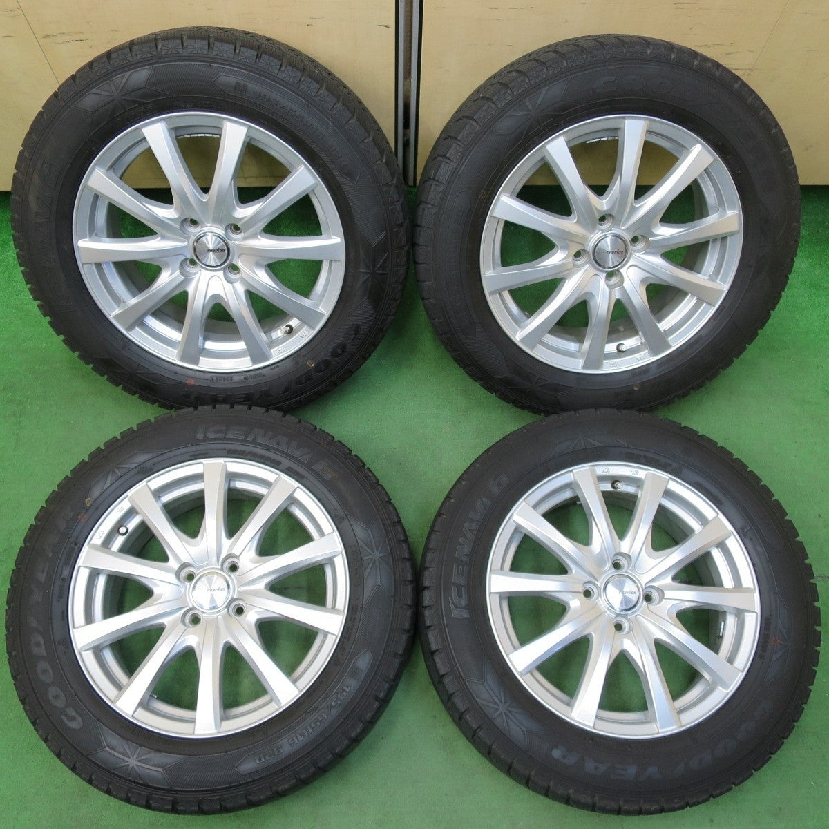 バリ溝！キレイ！8.5分★スタッドレス 195/65R16 グッドイヤー アイスナビ6 ravrion RS01 ラブリオン 16インチ PCD100/4H★4113007イス