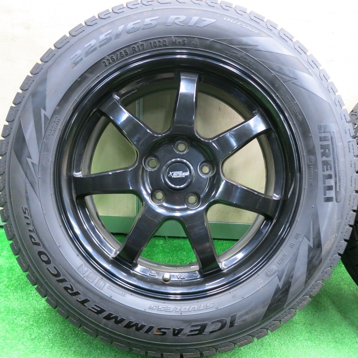 バリ溝！21年！9.5分以上★スタッドレス 225/65R17 ピレリ アイスアシンメトリコ プラス X CROSS SPEED PREMIUM 17インチ PCD114.3/5H★4110202HAス