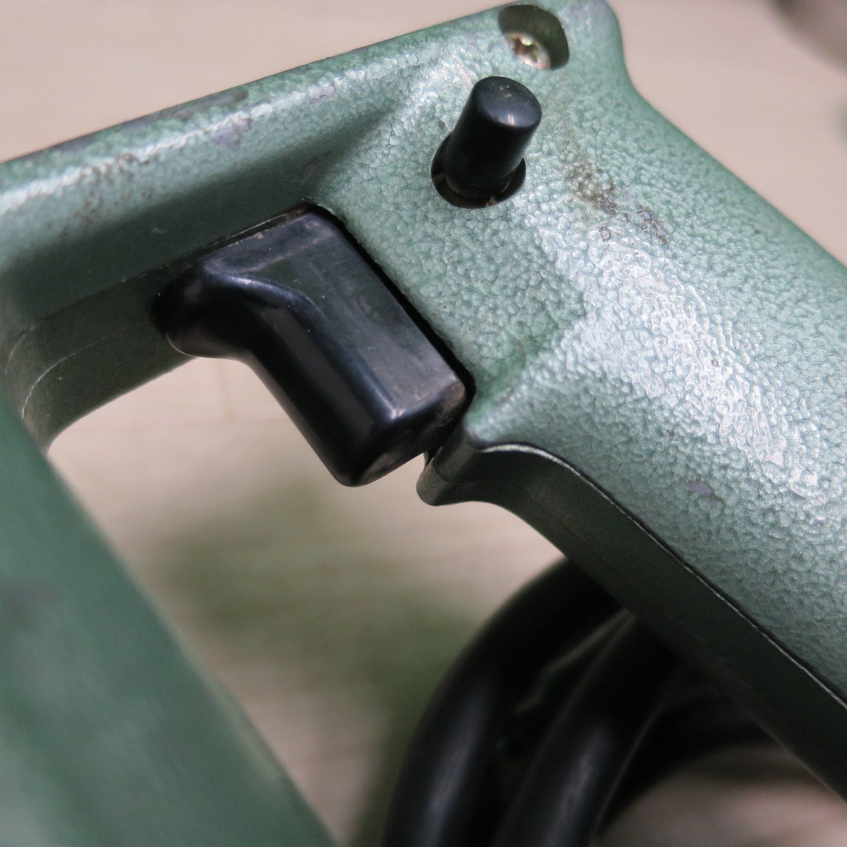 [送料無料] 付属品多数☆日立 16mm 振動 ドリル DV16 電動 工具 震動 ドリル HITACHI 100V コード式☆