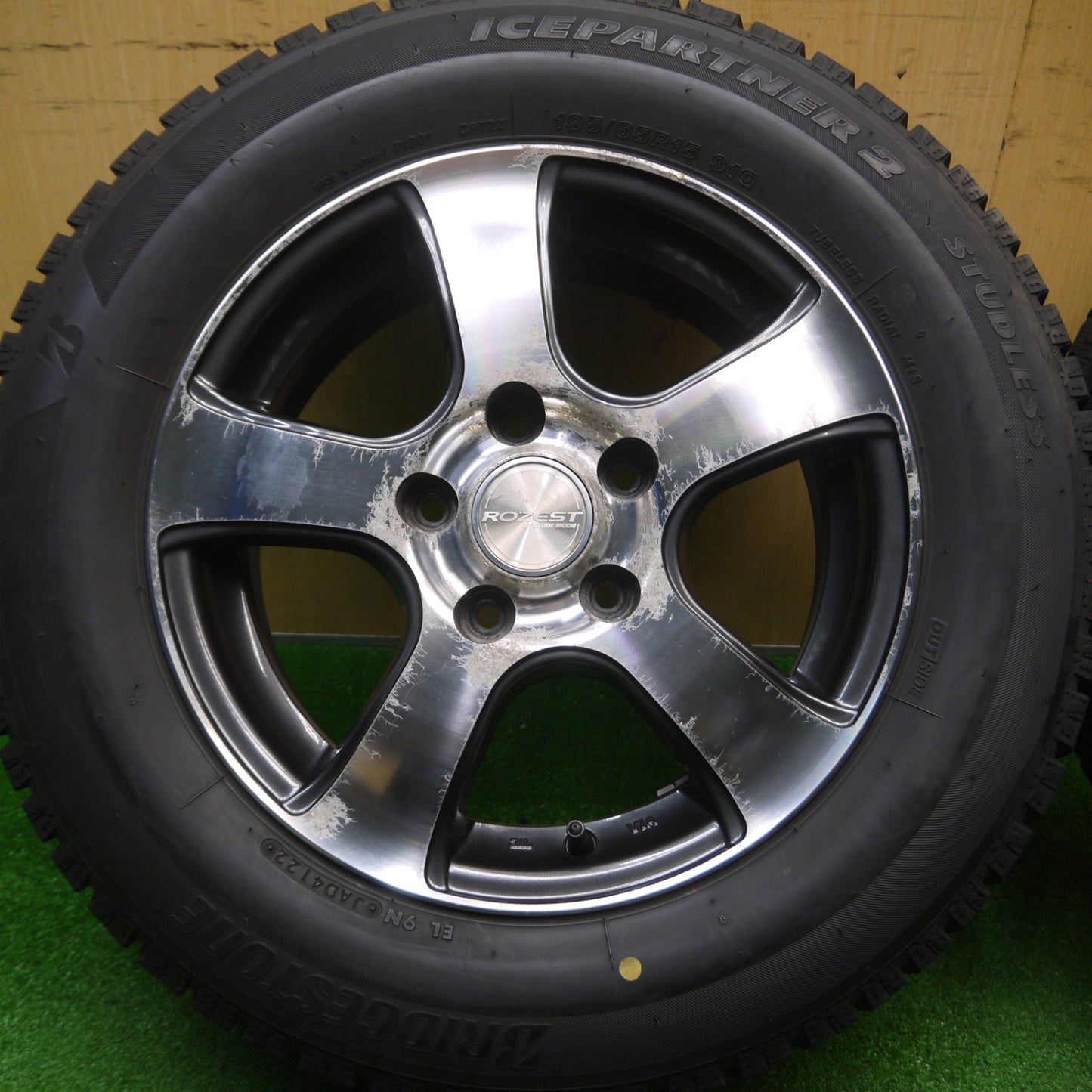 [送料無料] バリ溝！22年！9.5分★スタッドレス 195/65R15 ブリヂストン アイスパートナー2 ROZEST ローゼスト 15インチ PCD114.3/5H★4112011Hス