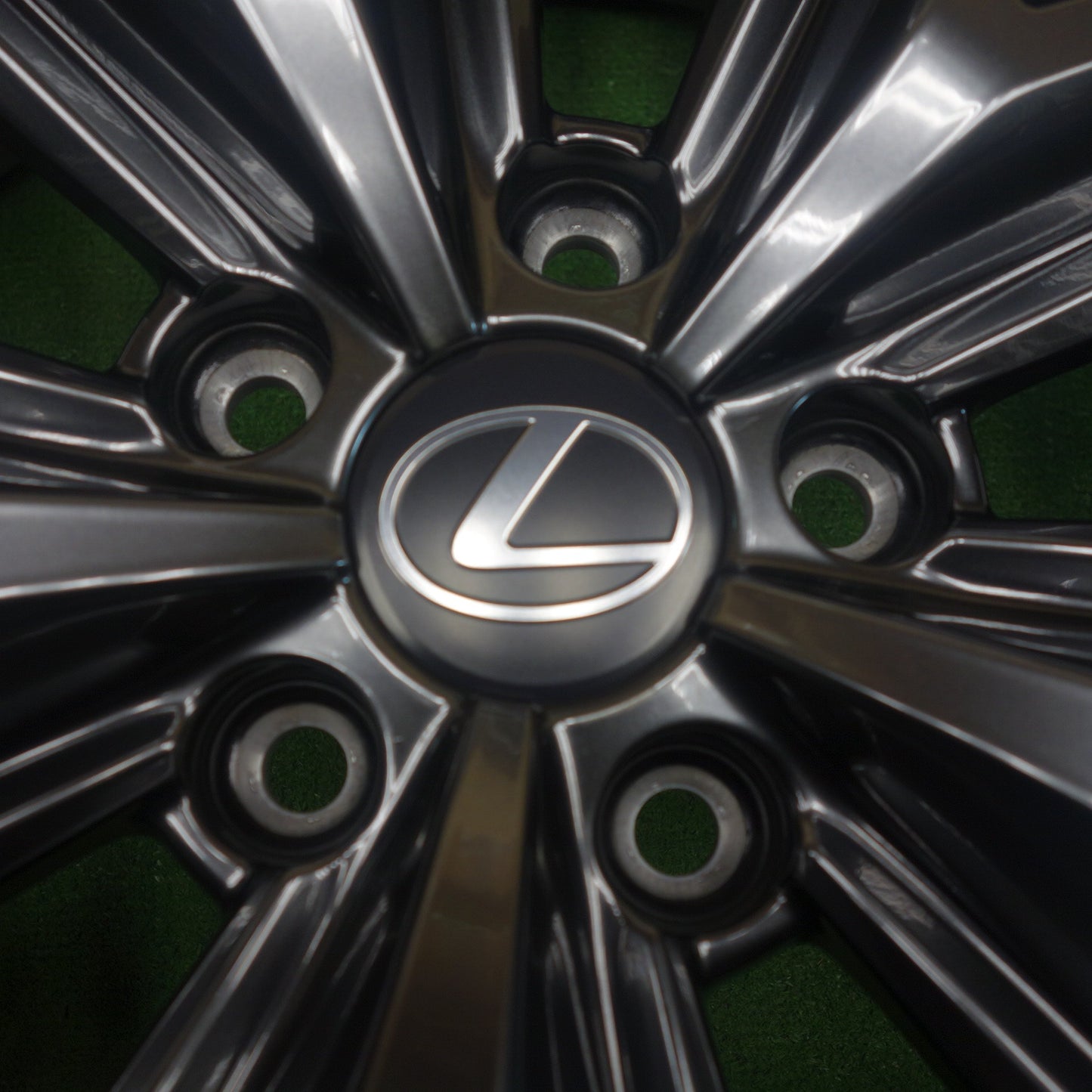 ほぼ新車外し！25年◎レクサス LBX 純正 225/55R18 ヨコハマ アドバン V61 18インチ PCD114.3/5H◎6071301KTノ