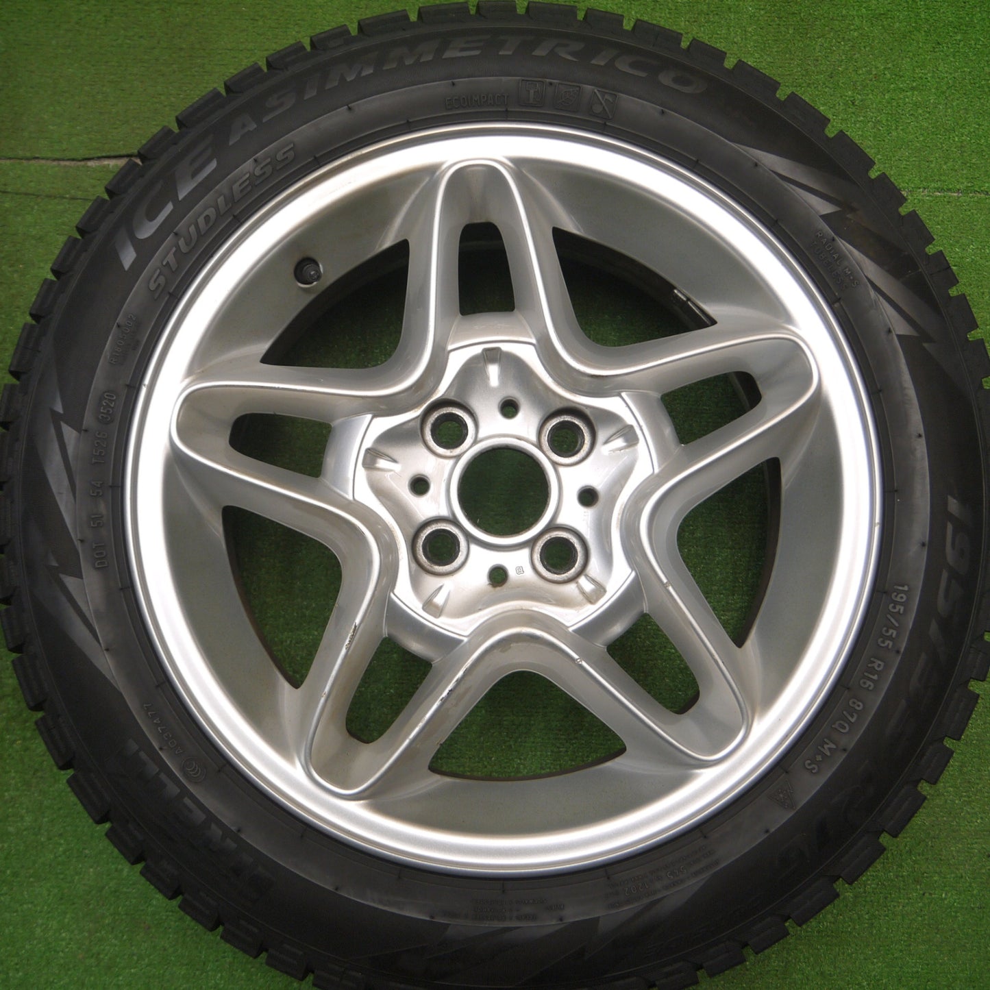 [送料無料] バリ溝！20年！キレイ！9分★MINI R56 ミニ クーパーS 純正 195/55R16 スタッドレス ピレリ アイスアシンメトリコ 16インチ PCD100/4H★4122704Hス