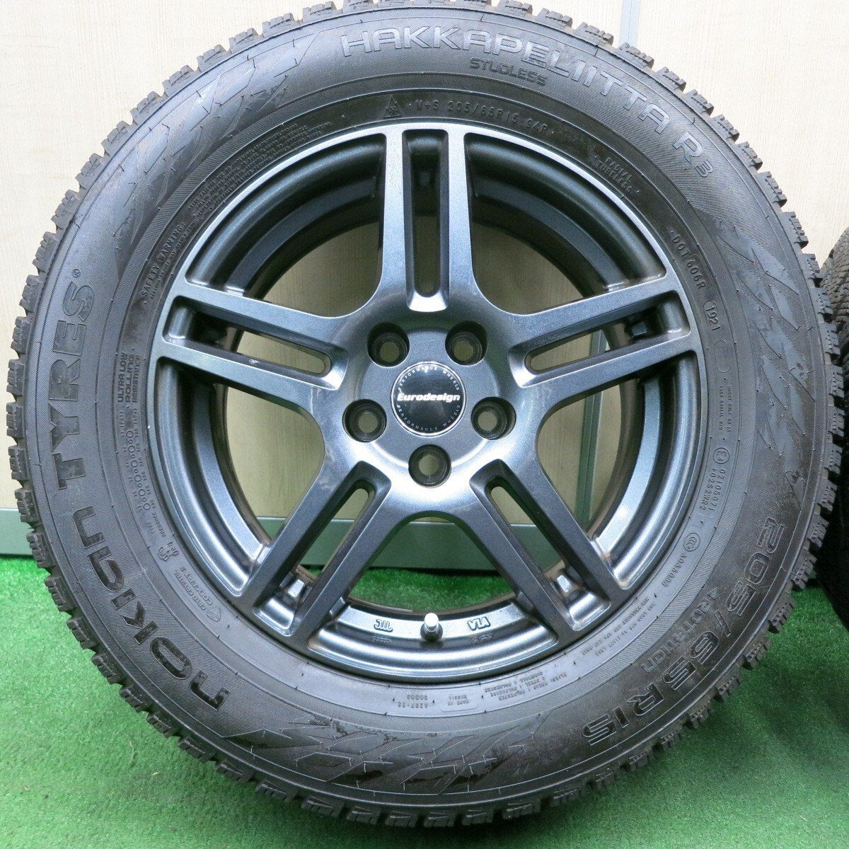 バリ溝！21年！9.5分★スタッドレス 205/65R15 ノキアン ハッカペリッタ R3 Eurodesign ユーロデザイン PCD100/5H★4040309NJス