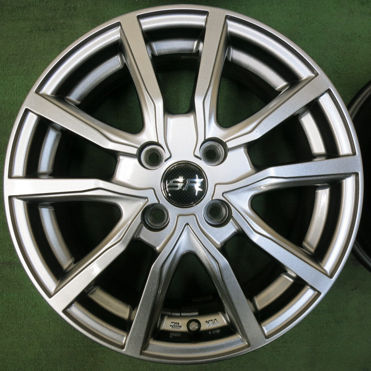 [送料無料] キレイ★STRANGER ストレンジャー ホイール 15インチ 15×6J PCD100/4H★5011706SYホ