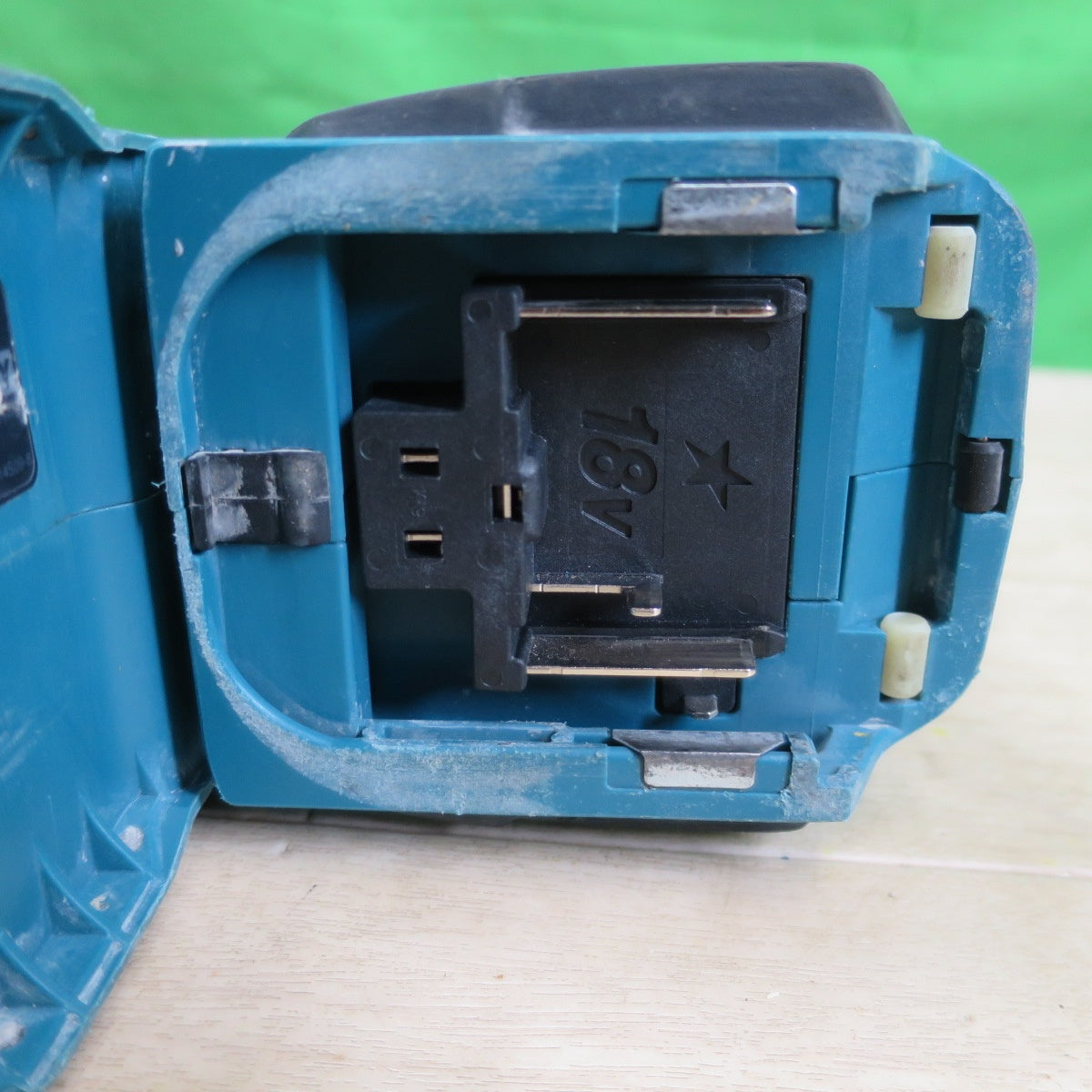 ☆マキタ 24mm 充電式 ハンマドリル HR244D 電動 工具 ハンマードリル makita☆