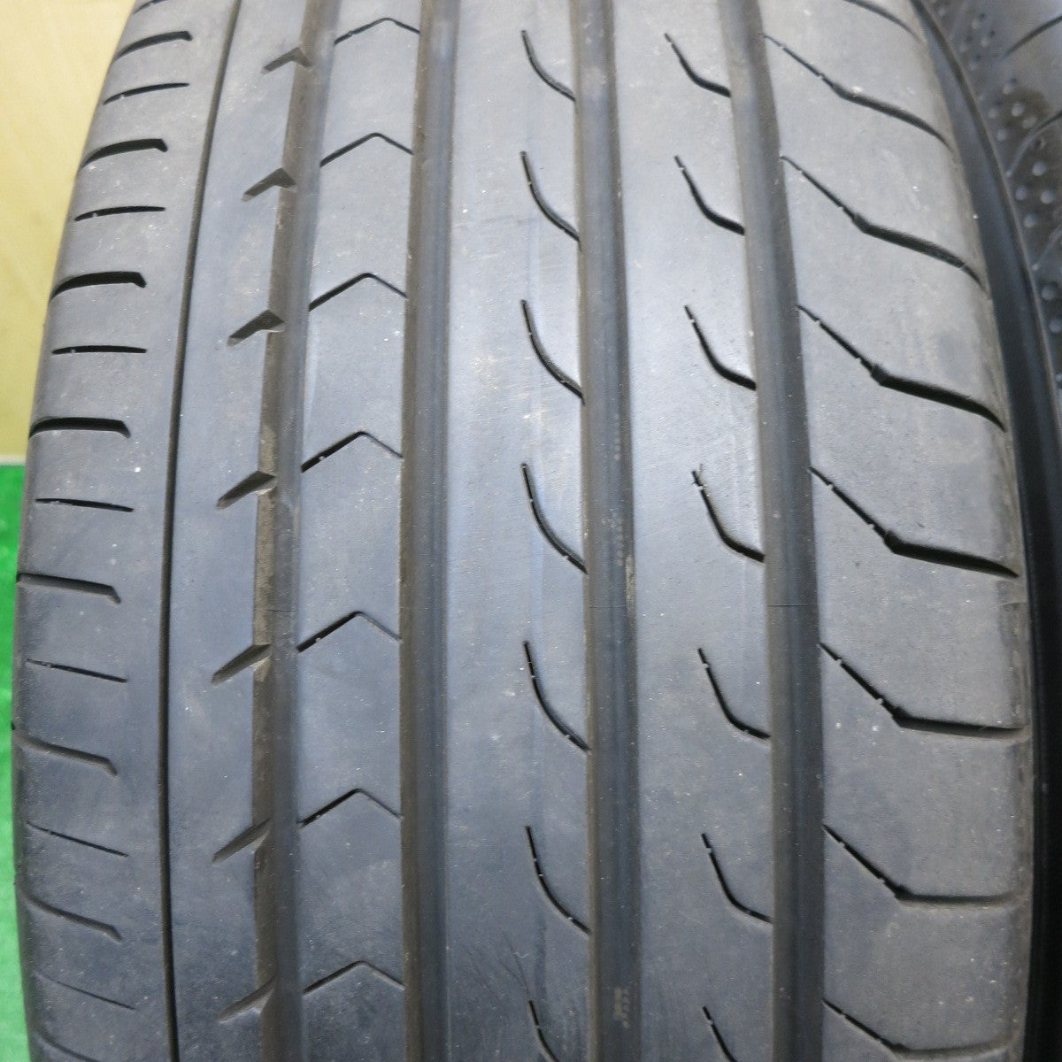 バリ溝！23年！9.5分★日産 C27 セレナ e-POWER 純正 195/65R15 ヨコハマ BluEarth-RV RV03 ブルーアース 15インチ PCD114.3/5H★6010502AKノ