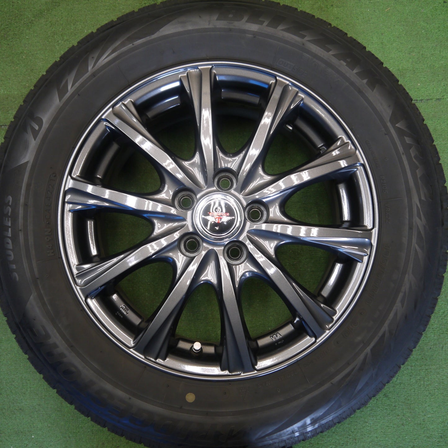 バリ溝！キレイ！9分★プリウス 等 195/65R15 スタッドレス ブリヂストン ブリザック VRX2 TEAD テッド 15インチ PCD100/5H★6042003Hス