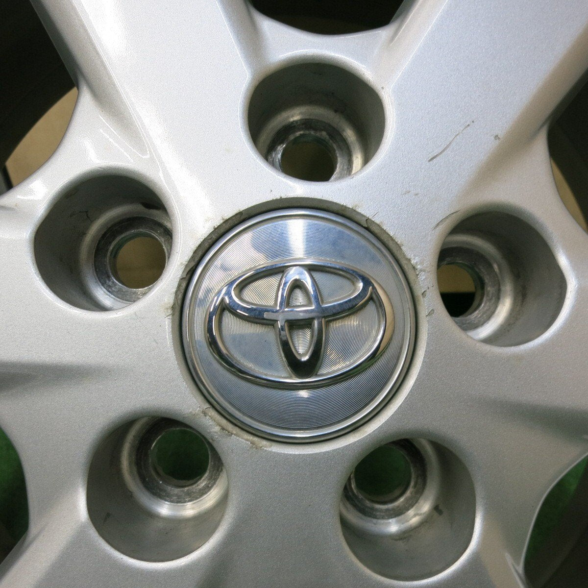 4本価格★トヨタ アイシス 純正 ホイール 16インチ 16×6.5JJ PCD114.3/5H★5031206SYホ