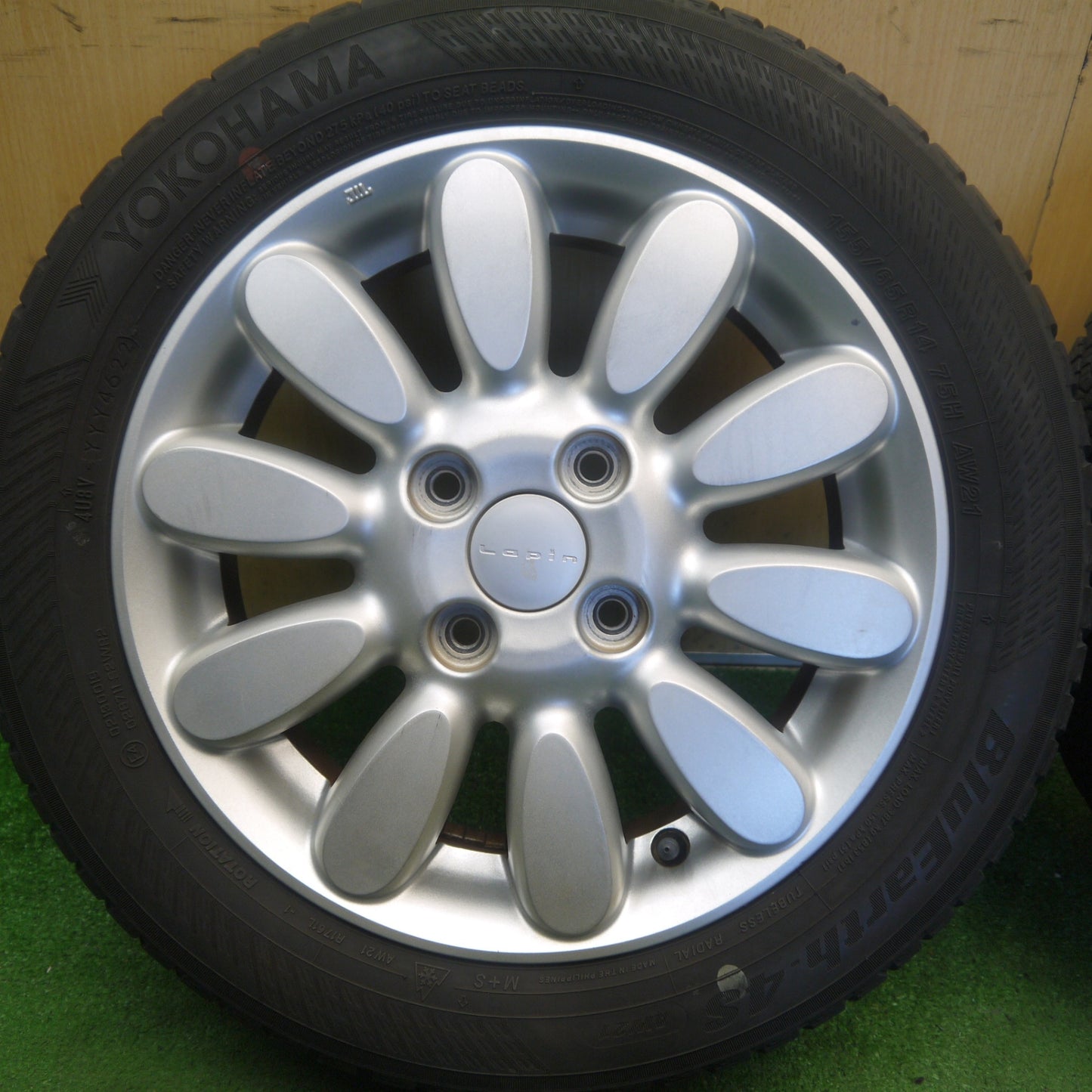 バリ溝！22年！8.5分★スズキ アルト ラパン 純正 155/65R14 ヨコハマ BluEarth-4S AW21 オールシーズン 14インチ PCD100/4H★6052901Hノ