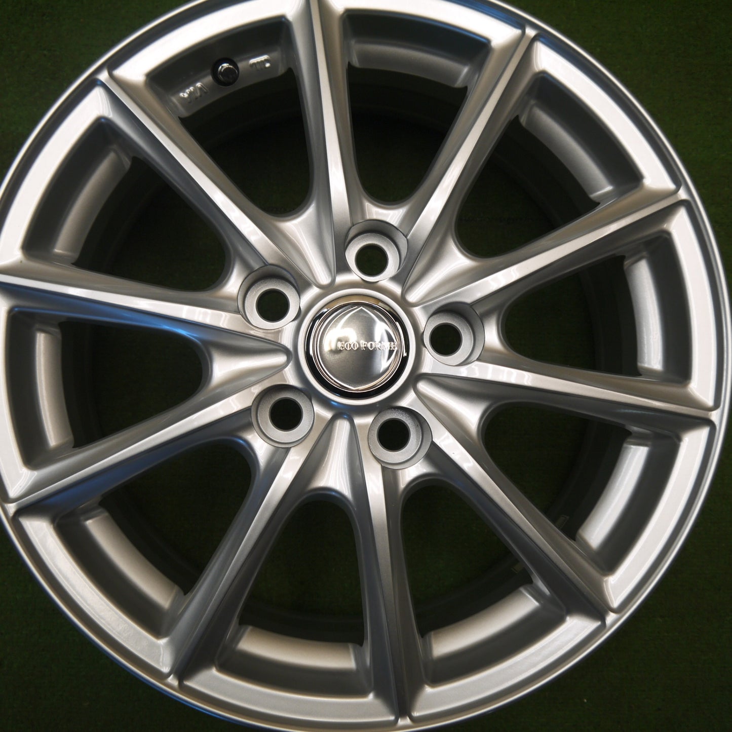 未使用★ECO FORME SE-15 ブリヂストン製 16インチ ホイール エコフォルム 16×6.5J PCD114.3/5H★6030406Hホ