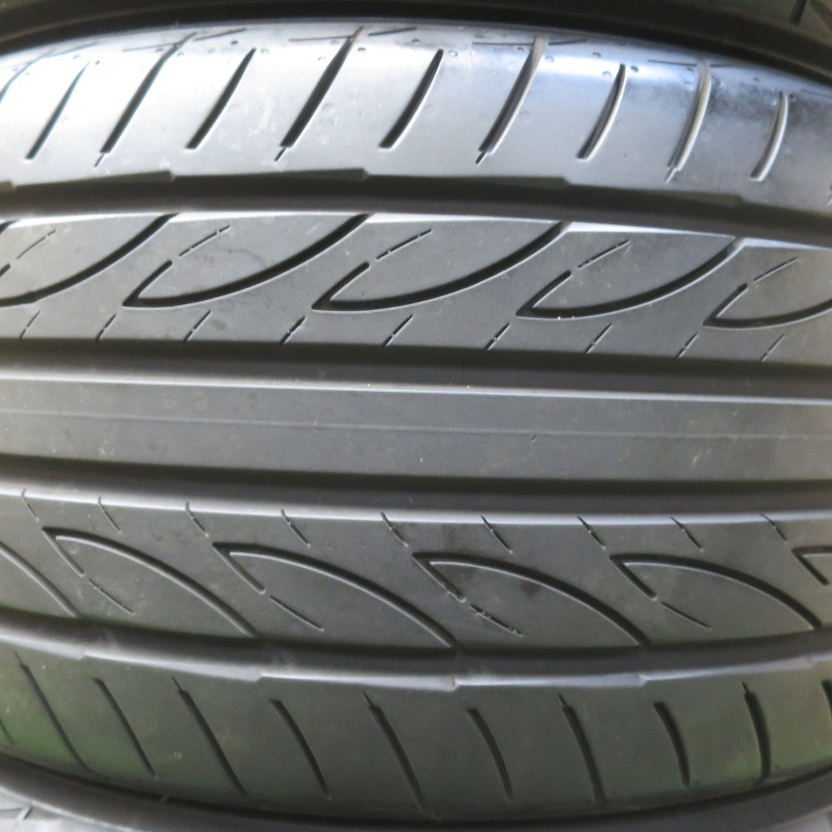 バリ溝！22年！9.5分★245/40R18 ヨコハマ アドバン FLEVA V701 タイヤ フレバ 18インチ インプレッサ クラウン RX8 等★6050605イノタ