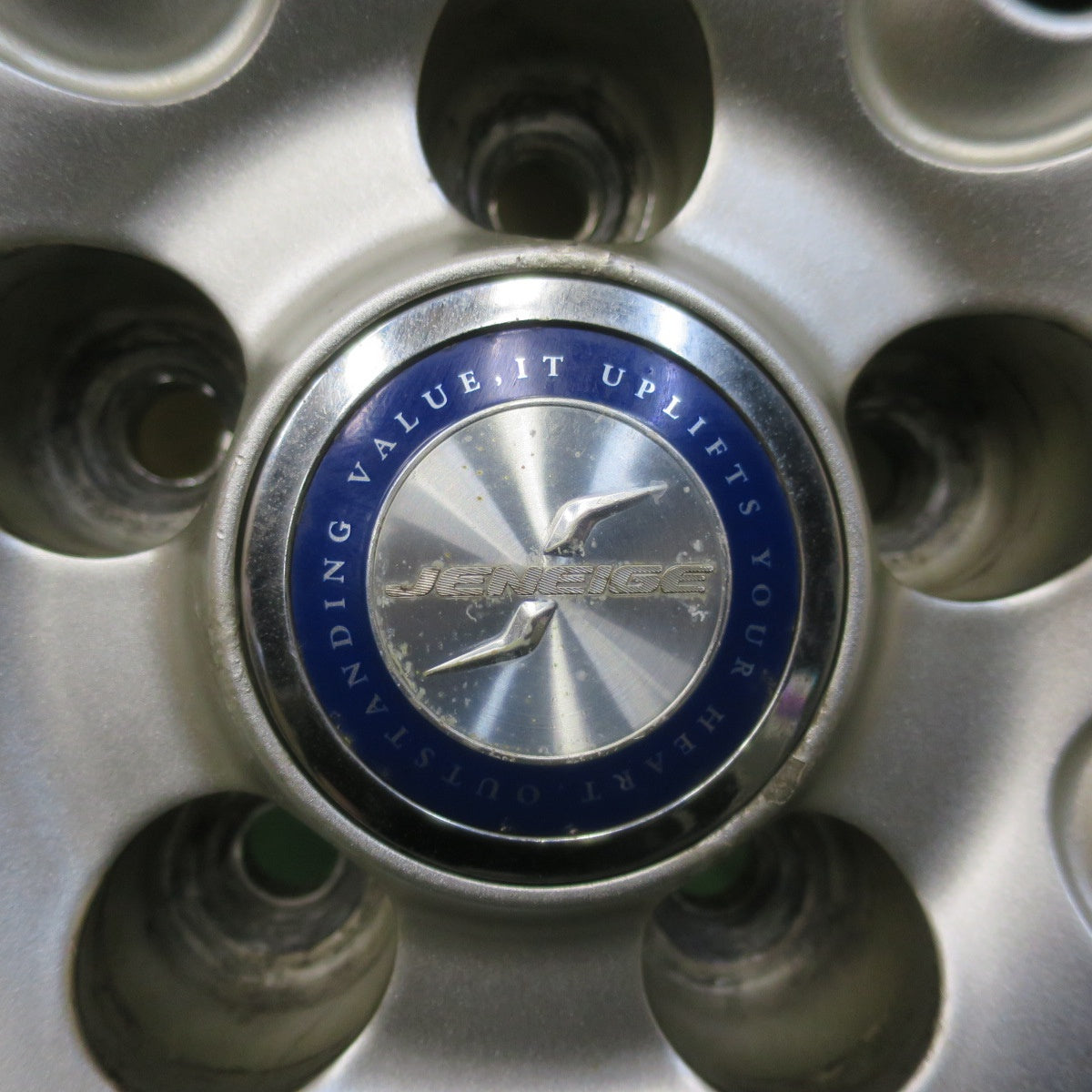 バリ溝！23年！8.5分★シエンタ 等 185/60R15 スタッドレス ブリヂストン ブリザック VRX2 JENEIGE 15インチ PCD100/5H★5103104イス