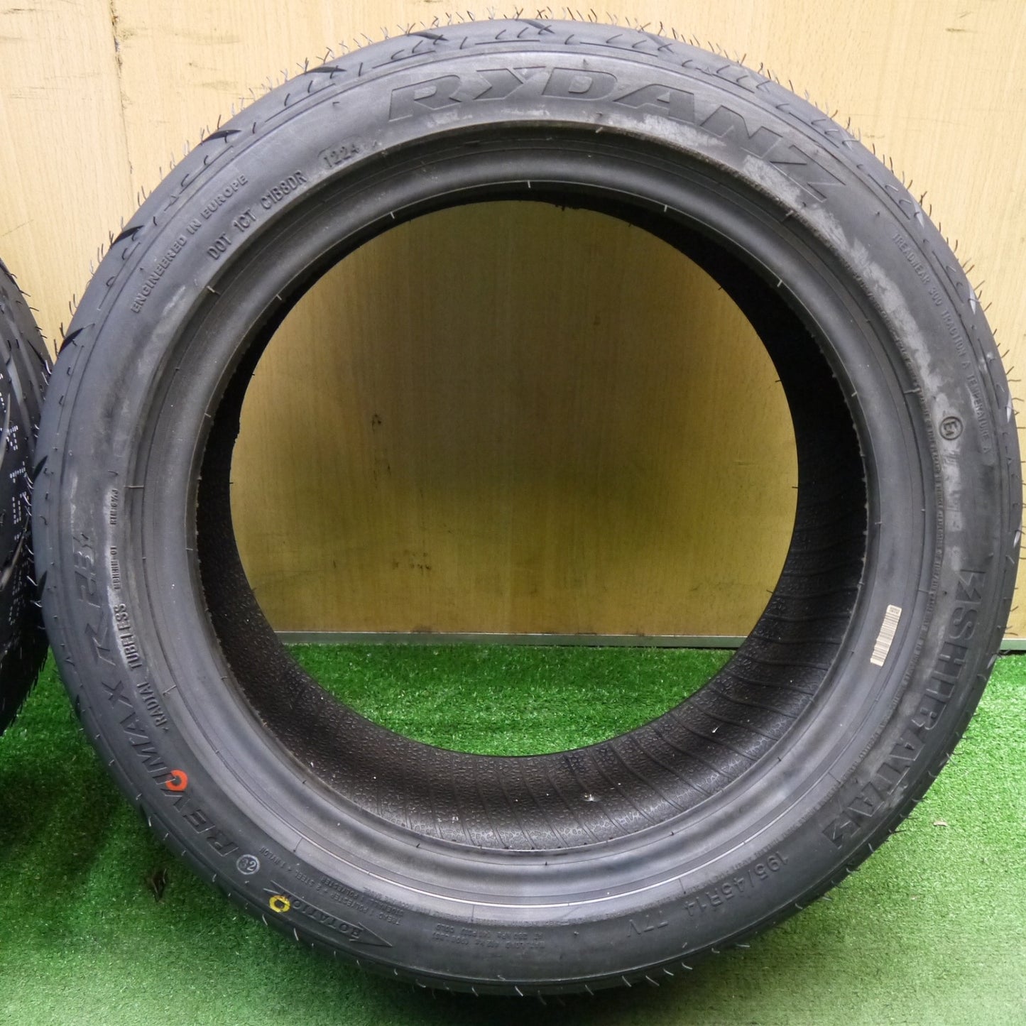 未使用！24年！2本★195/45R14 シバ タイヤ RYDANZ REVIMAX R23 14インチ アパッチ サニー 等★5052703Hノタ