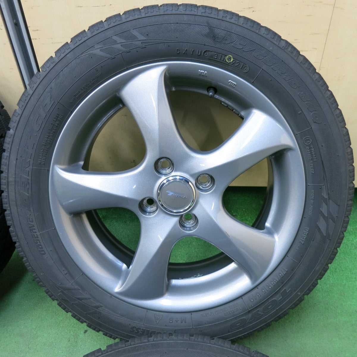 キレイ！21年★スタッドレス 175/65R15 トーヨー オブザーブ ガリット GIZ TOPRUN トップラン 15インチ PCD100/4H★5043013SYス
