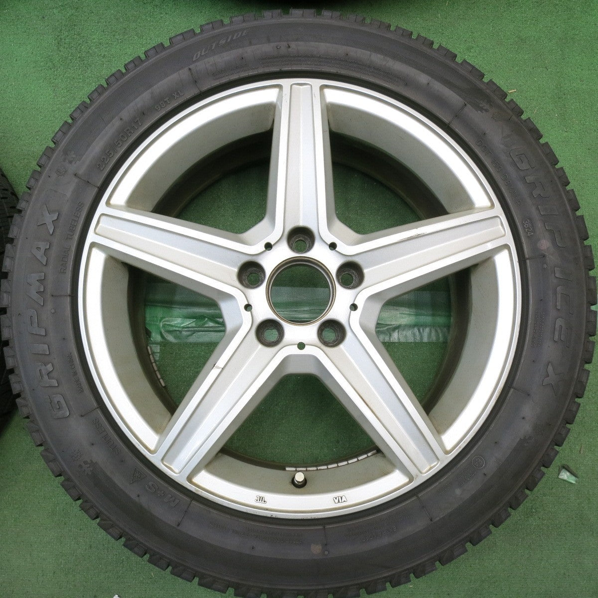 バリ溝！24年！9分◎ベンツ 等 EuroForsch 225/50R17 スタッドレス グリップマックス GRIP ICE X ユーロフォルシュ 17インチ PCD112/5H◎6092602HAス