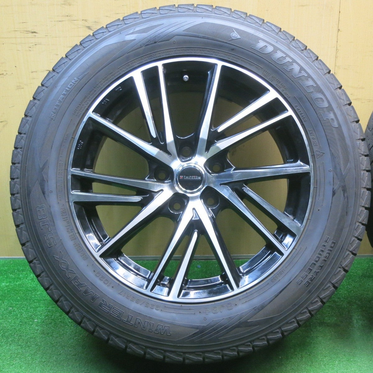 バリ溝！21年！キレイ！9.5分★スタッドレス 225/65R17 ダンロップ ウインターマックス SJ8 SJ8+ Laffite ラフィット 17インチ PCD114.3/5H★5032501NJス