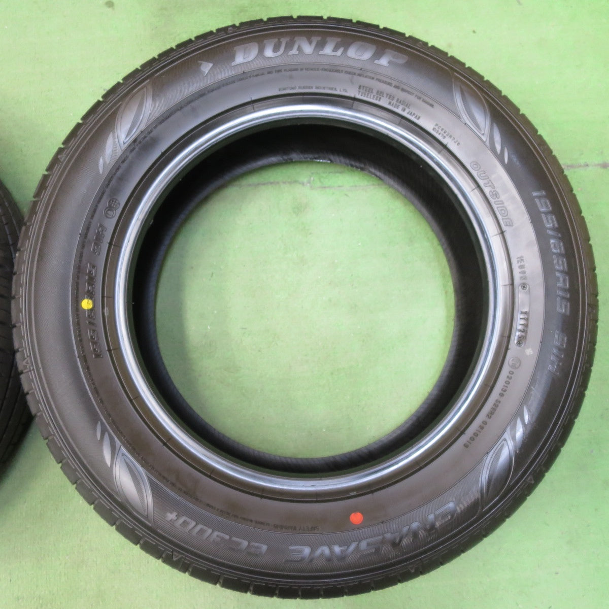新車外し！25年★195/65R15 ダンロップ エナセーブ EC300+ タイヤ 15インチ プリウス エスクァイア ノア ヴォクシー セレナ 等★5051705イノタ
