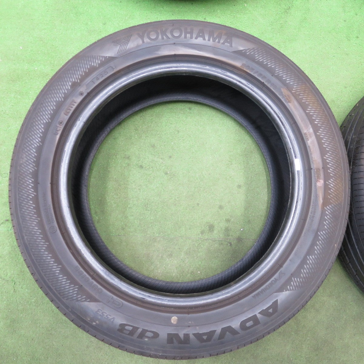 新車外し！25年★205/55R16 ヨコハマ アドバン dB V553 タイヤ 16インチ ボルボ 850 V70 等★6030302NGノタ