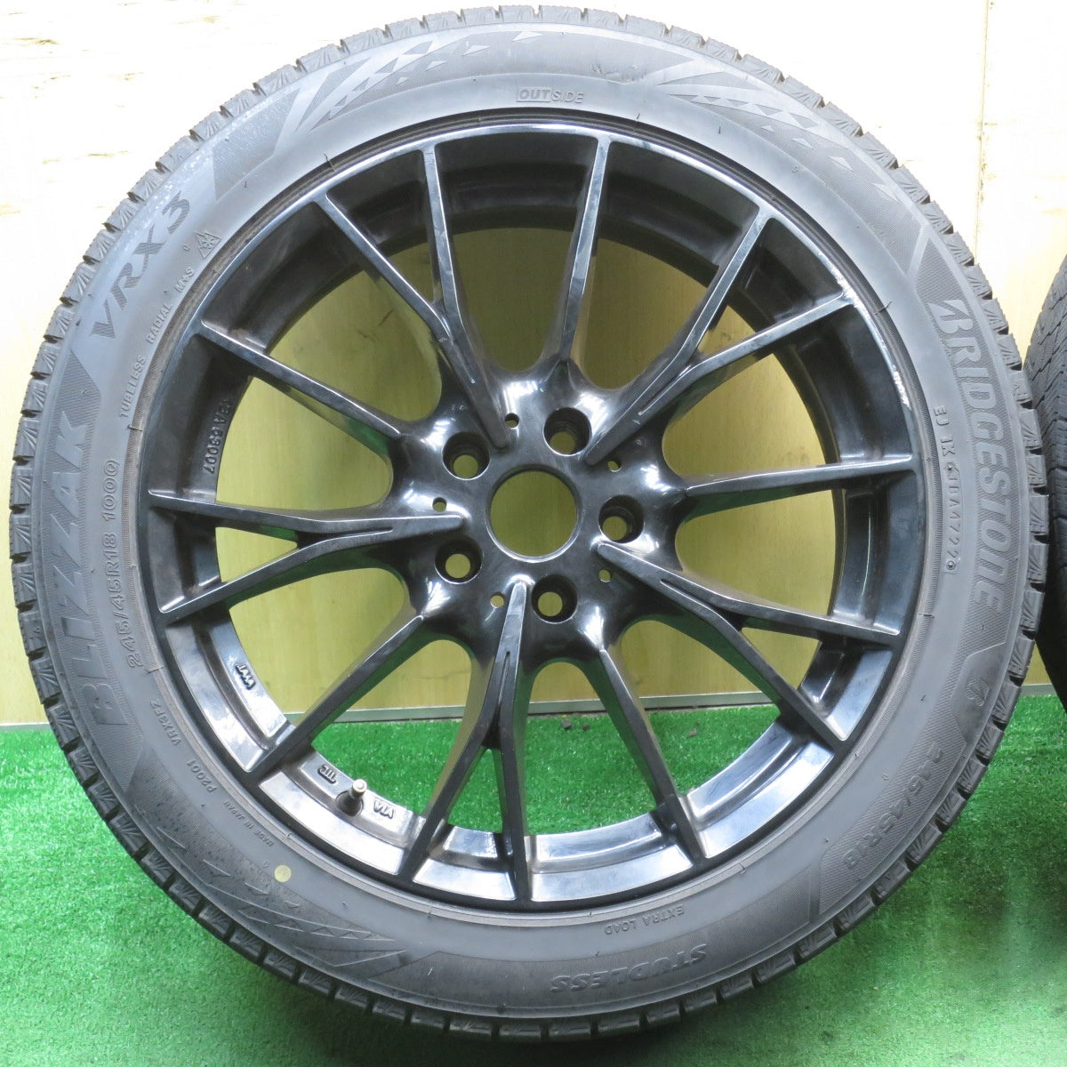 4本価格！22年★BMW 等 MAK FABRIK 245/45R18 スタッドレス ブリヂストン ブリザック VRX3 18インチ ファブリック PCD112/5H★5060306NJス