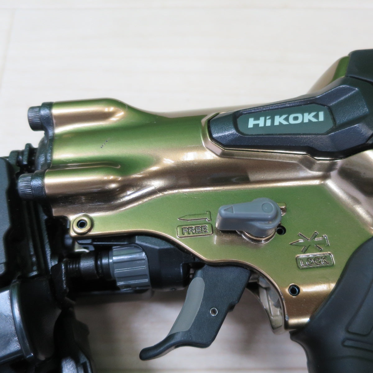 [送料無料] 未使用☆HiKOKI 50mm 高圧 ロール 釘打機 NV50H2 釘打ち機 エアー ツール 工具 ハイコーキ☆