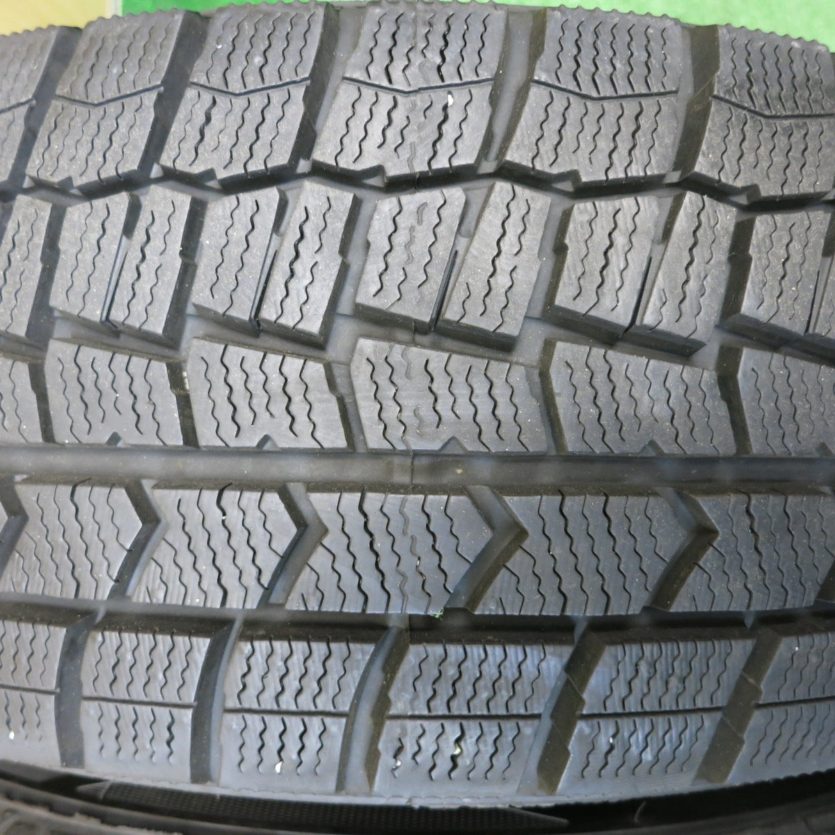 バリ溝！24年！9.5分★プリウス 等 195/65R15 スタッドレス ダンロップ ウインターマックス WM02 REVERLINE リバーライン 15インチ PCD100/5H★5120603HAス