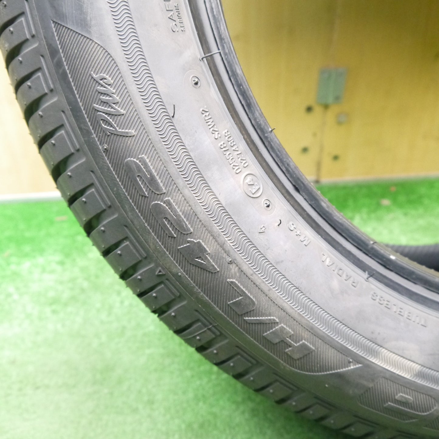 ほぼ未使用！21年！1本★235/55R18 ブリヂストン エコピア H/L 422 プラス タイヤ 18インチ RAV4 ハリアー ヴァンガード 等★6011410Hノタ