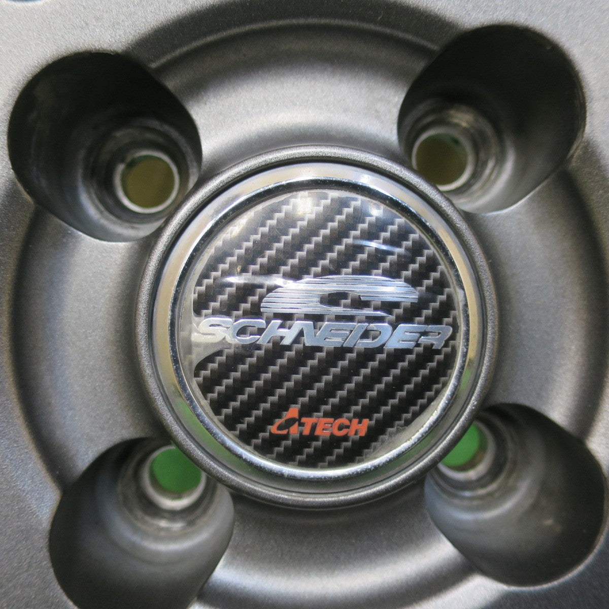 バリ溝！23年！キレイ！9.5分★スタッドレス 175/65R15 ダンロップ ウインターマックス WM02 SCHNEIDER シュナイダー 15インチ PCD100/4H★5123006イス